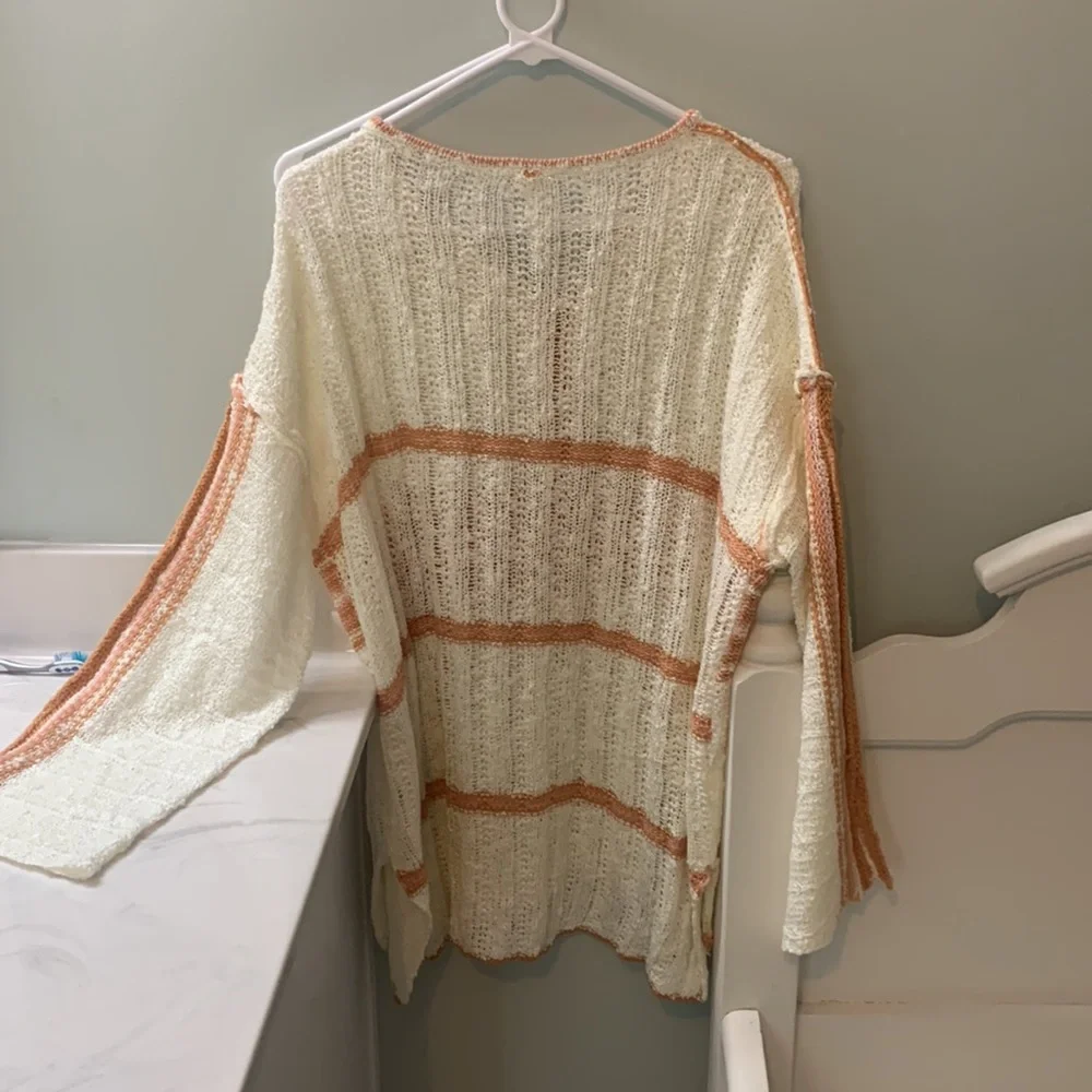 EUC Jodifl sweater oversized - Picture 2 of 2